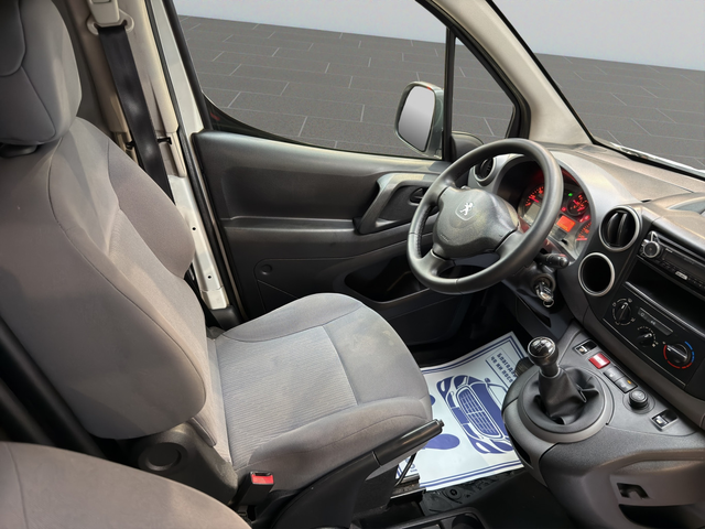 Peugeot Partner товарен NEW FRG COURT 1.6 BlueHDI 75 - автомобили, коли, обяви за нови и употребявани 8