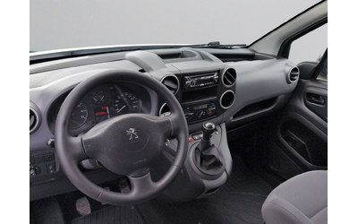 Peugeot Partner товарен NEW FRG COURT 1.6 BlueHDI 75 - автомобили, коли, обяви за нови и употребявани 8