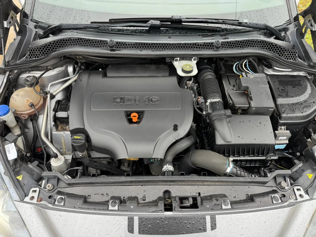 Peugeot RCZ 2.0HDI-FACE-NAVI-кожа-6ск - автомобили, коли, обяви за нови и употребявани 10