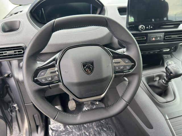 Peugeot Rifter ALLURE 1.5 BlueHDI 130 BVM6 - автомобили, коли, обяви за нови и употребявани 8