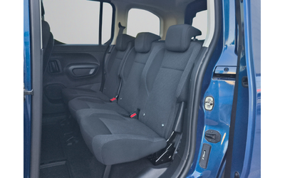 Peugeot Rifter Standard ALLURE 1.5 BlueHDI 130 EAT8 STT E6.2 - автомобили, коли, обяви за нови и употребявани 11