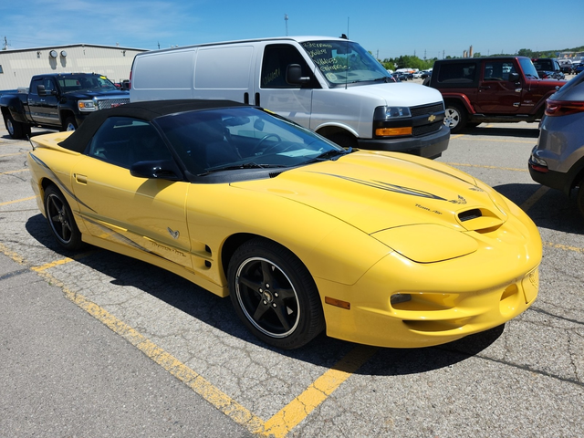 Pontiac Firebird 5.7L 8 Cylinder Gas Rear Wheel Drive - автомобили, коли, обяви за нови и употребявани 4