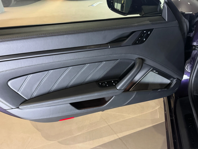 Porsche 911 Carrera 4 GTS - автомобили, коли, обяви за нови и употребявани 4