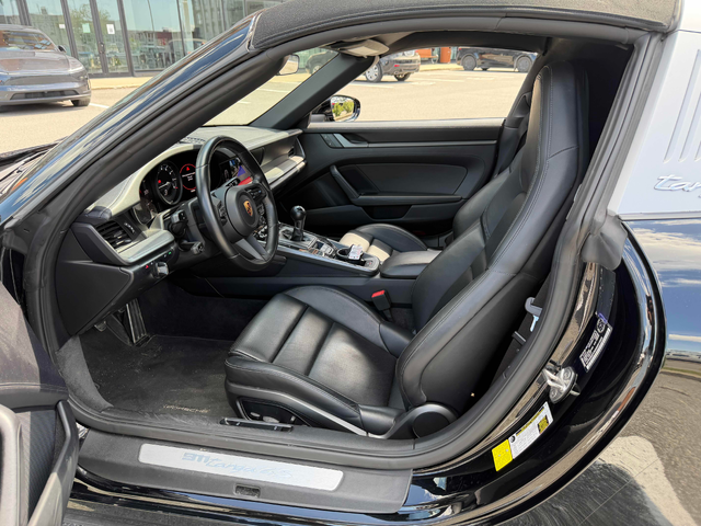 Porsche 911 3.0L 6cyl AWD - автомобили, коли, обяви за нови и употребявани 2