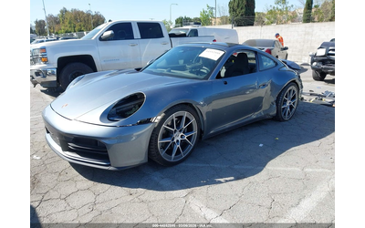 porsche-911-3-0l-h-6-di-dohc-vvt-turbo-388hp-rear-wheel-drive - 1