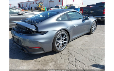 porsche-911-3-0l-h-6-di-dohc-vvt-turbo-388hp-rear-wheel-drive - 3