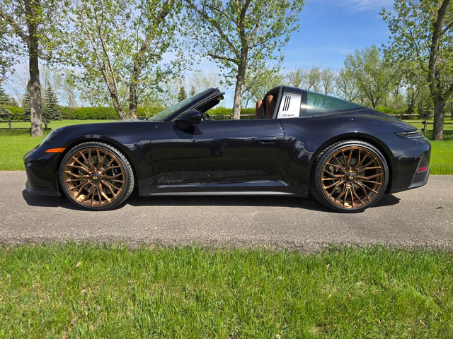 Porsche 911 3.6L 6cyl AWD - автомобили, коли, обяви за нови и употребявани 1