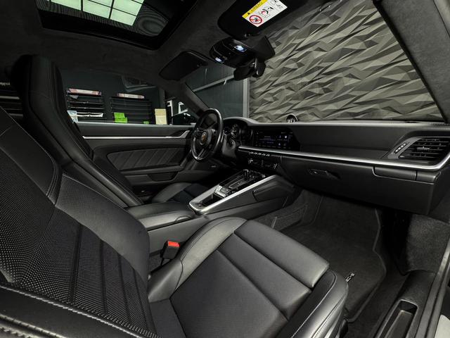 Porsche 911 Turbo Sport Chrono* Pano* Обдухване* BOSE - автомобили, коли, обяви за нови и употребявани 9