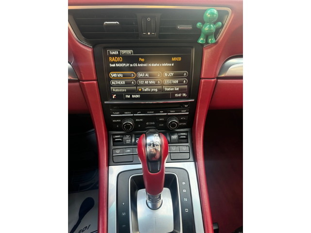 Porsche 911 Carrera - автомобили, коли, обяви за нови и употребявани 9