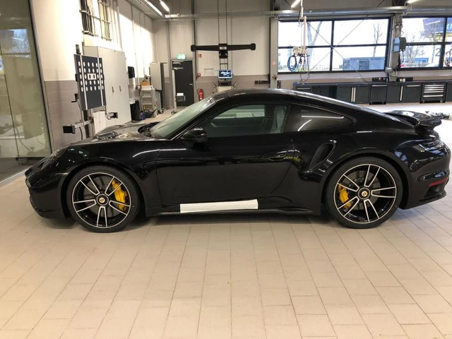 Porsche 911 992 Turbo S Coupé - автомобили, коли, обяви за нови и употребявани 4