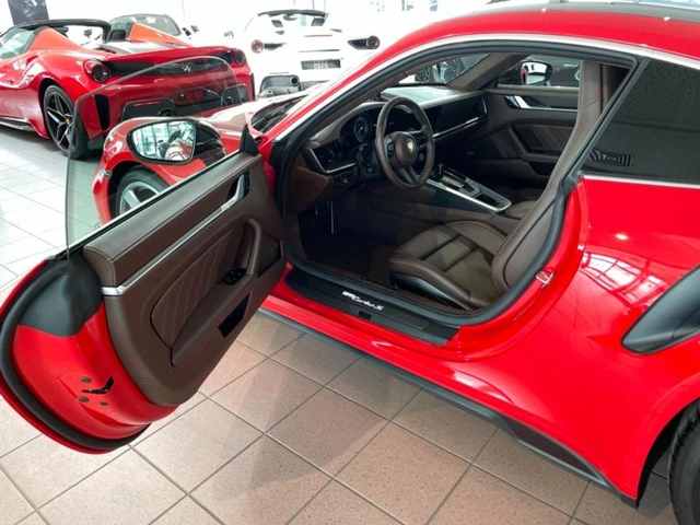 Porsche 911 992 Turbo SCoupe - автомобили, коли, обяви за нови и употребявани 7