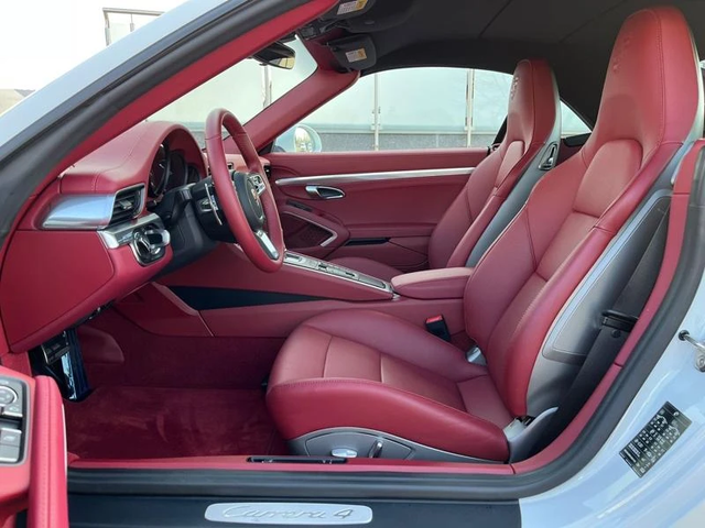 Porsche 911 Carrera 4 Cabrio - автомобили, коли, обяви за нови и употребявани 12