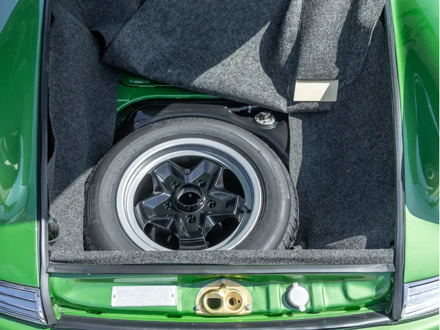 Porsche 911 T 2.4 Coupe (F-Model) С РЕГИСТРАЦИЯ & АВТО КРЕДИТ - автомобили, коли, обяви за нови и употребявани 7