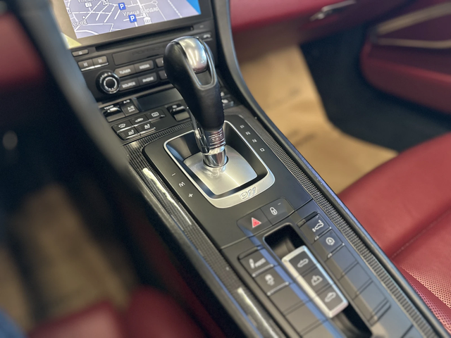Porsche 911 Turbo S CABRIO* FULL* CERAMIC* ЛИЗИНГ - автомобили, коли, обяви за нови и употребявани 12