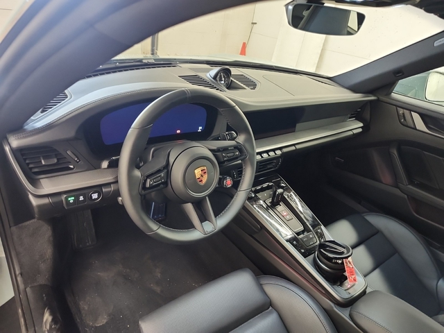 Porsche 911 3L 6cyl AWD - автомобили, коли, обяви за нови и употребявани 9