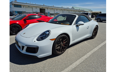 porsche-911-3l-6cyl-rear-wheel-drive - 0