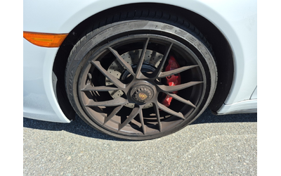 porsche-911-3l-6cyl-rear-wheel-drive - 5