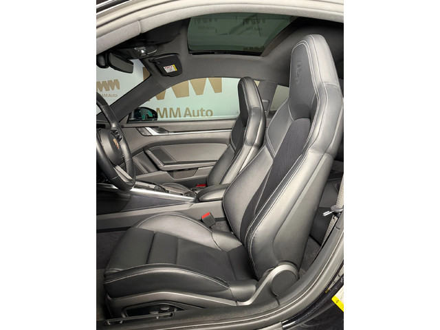 Porsche 911 Carrera 4S* Carbon* Ventilation* Bose* Chrono* Pan - автомобили, коли, обяви за нови и употребявани 7