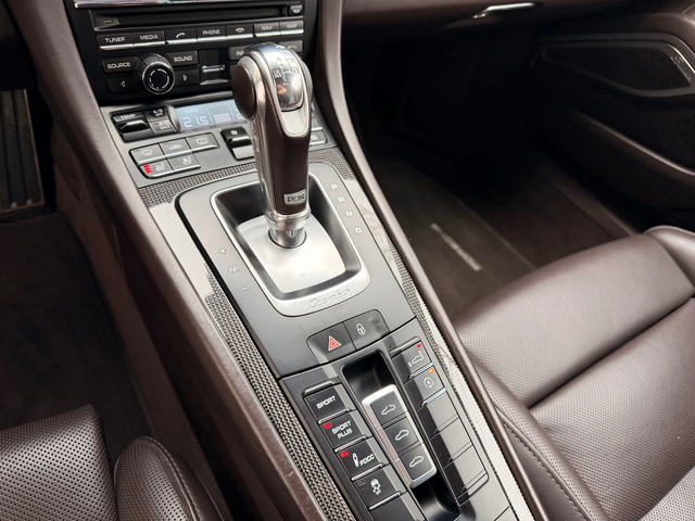 Porsche 911 TURBO S / CERAMIC - автомобили, коли, обяви за нови и употребявани 11