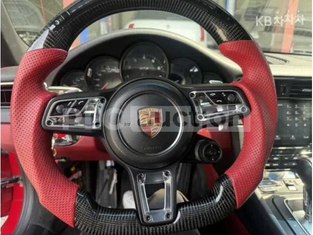 Porsche 911 CARRERA 4 GTS - автомобили, коли, обяви за нови и употребявани 5