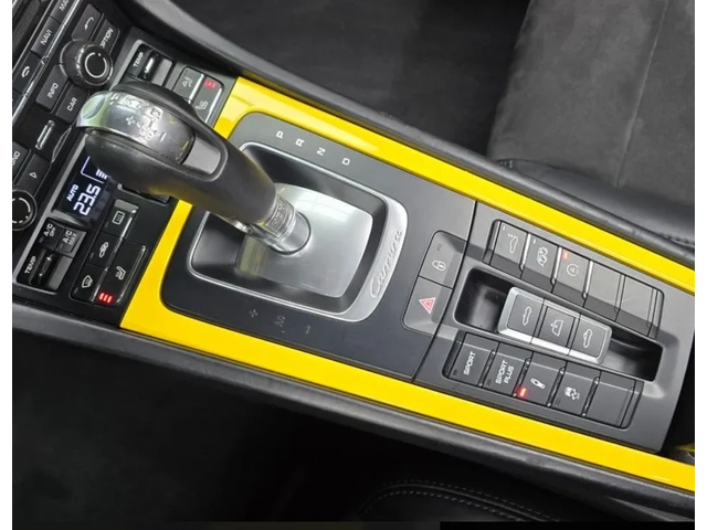 Porsche 911 CARRERA 4 GTS 991 | RACING YELLOW - автомобили, коли, обяви за нови и употребявани 14