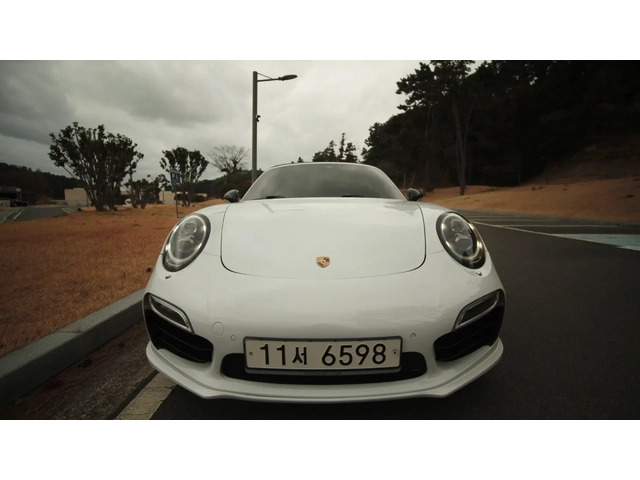 Porsche 911 TURBO S * CARBON CERAMIC - автомобили, коли, обяви за нови и употребявани 7