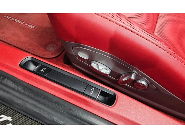 Porsche 911 TURBO S * CARBON CERAMIC - автомобили, коли, обяви за нови и употребявани 9