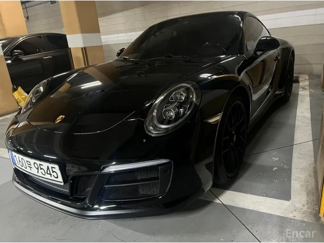 Porsche 911 CARRERA GTS - автомобили, коли, обяви за нови и употребявани 0