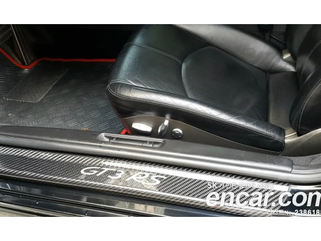 Porsche 911 - автомобили, коли, обяви за нови и употребявани 9