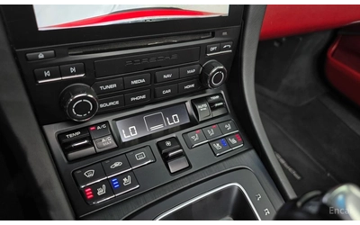 Porsche 911 CARRERA 4* GTS* F1 ВОЛАН* ОБДУХ* БЕЗ ИНЦИДЕНТИ - автомобили, коли, обяви за нови и употребявани 13