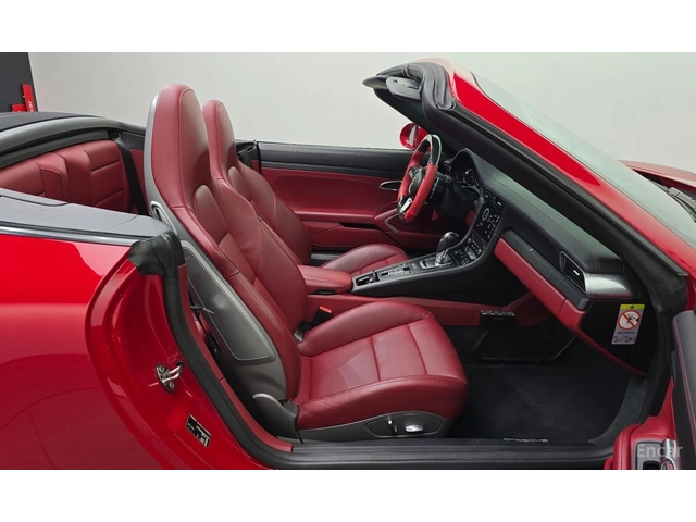 Porsche 911 CARRERA 4* GTS* F1 ВОЛАН* ОБДУХ* БЕЗ ИНЦИДЕНТИ - автомобили, коли, обяви за нови и употребявани 8