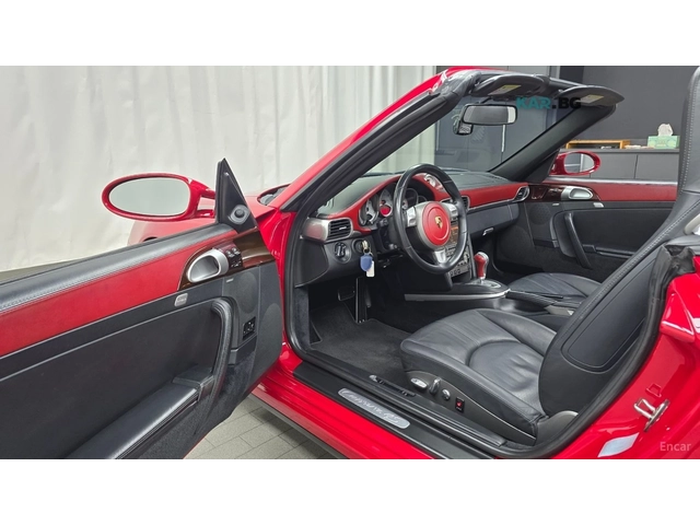 Porsche 911 Carrera 4S - автомобили, коли, обяви за нови и употребявани 9