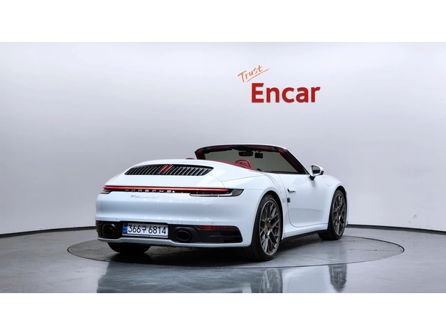 Porsche 911 Carrera 4S Cabriolet - автомобили, коли, обяви за нови и употребявани 1