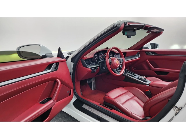 Porsche 911 Carrera 4S Cabriolet - автомобили, коли, обяви за нови и употребявани 9