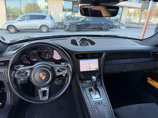Porsche 911 4GTS LIFT Chrono Alcantara Central Lock Швейцария - автомобили, коли, обяви за нови и употребявани 11
