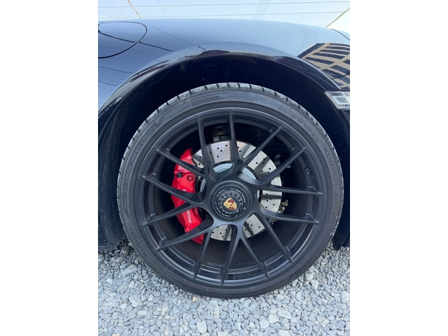 Porsche 911 4GTS LIFT Chrono Alcantara Central Lock Швейцария - автомобили, коли, обяви за нови и употребявани 13