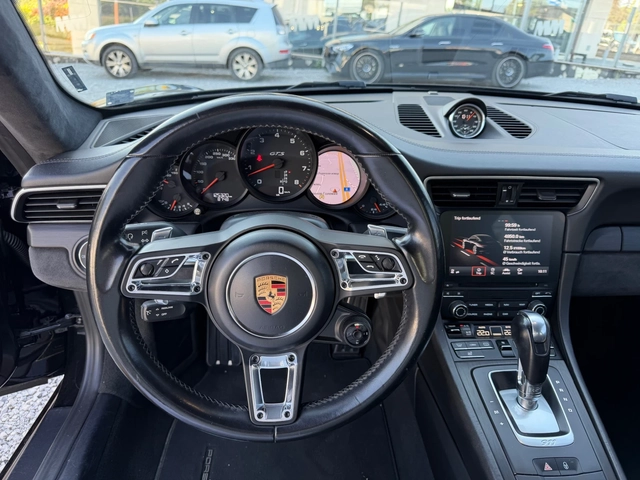 Porsche 911 4GTS LIFT Chrono Alcantara Central Lock Швейцария - автомобили, коли, обяви за нови и употребявани 8