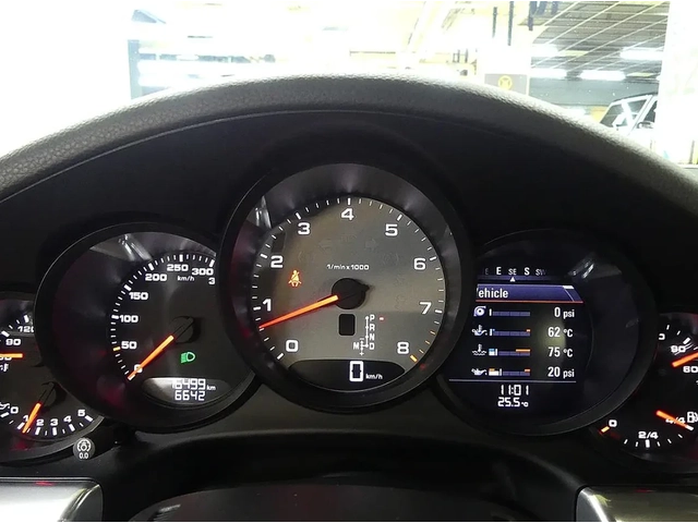Porsche 911 CARRERA 4S - автомобили, коли, обяви за нови и употребявани 12