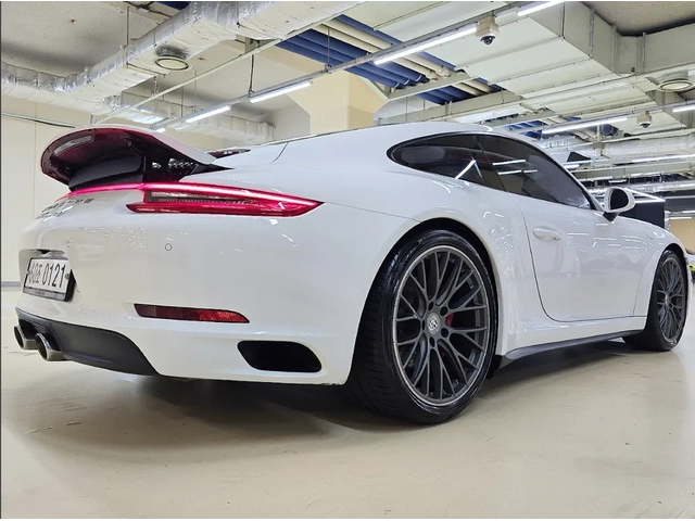 Porsche 911 CARRERA 4S - автомобили, коли, обяви за нови и употребявани 5