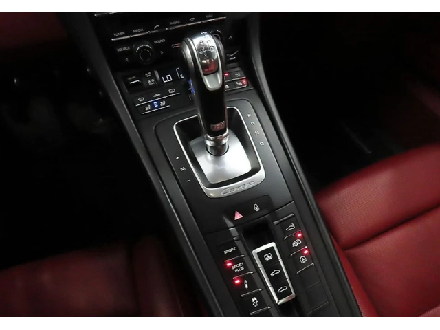 Porsche 911 CARRERA 4 GTS - автомобили, коли, обяви за нови и употребявани 8