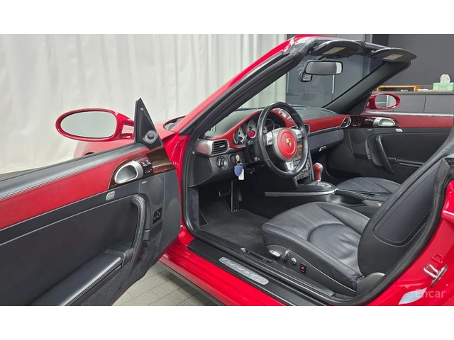 Porsche 911 Cabriolet Chrono Package | Bose - автомобили, коли, обяви за нови и употребявани 2
