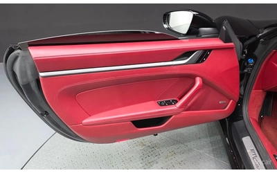 Porsche 911 Carrera S - автомобили, коли, обяви за нови и употребявани 11