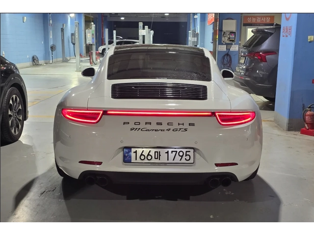 Porsche 911 CARRERA 4 GTS - автомобили, коли, обяви за нови и употребявани 1