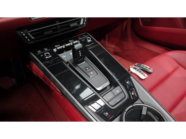 Porsche 911 Carrera S - автомобили, коли, обяви за нови и употребявани 7