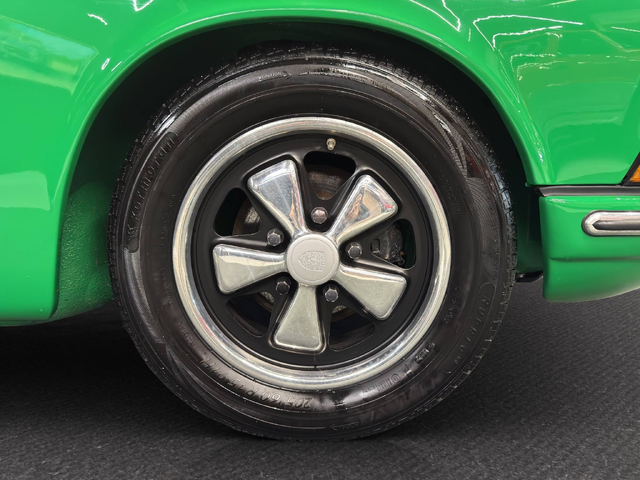 Porsche 911 T Targa 2.2 - автомобили, коли, обяви за нови и употребявани 32