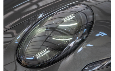 porsche-911-turbo-s-hybrid-pdcc-pccb-pdk-pdls-kamera-360-burmester - 3