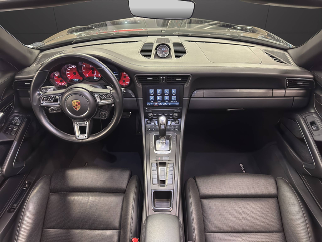Porsche 991.2 Targa 4 GTS - автомобили, коли, обяви за нови и употребявани 9