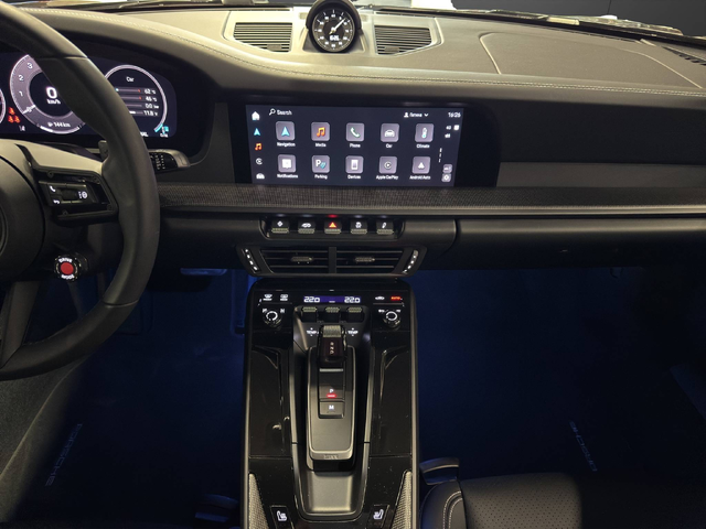 Porsche 992.2 - автомобили, коли, обяви за нови и употребявани 31