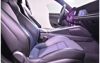 porsche-992-992-carrera-4s-coupe - 4