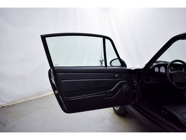Porsche 993 Carrera - автомобили, коли, обяви за нови и употребявани 12